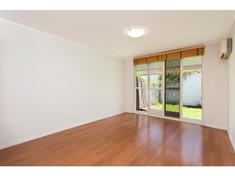 2/43 Lambert Road, Indooroopilly QLD 4068