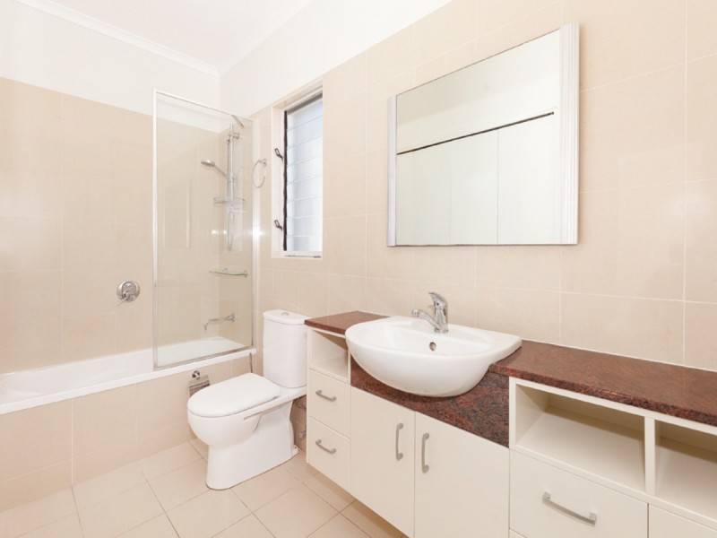 8/8 Underhill Avenue, Indooroopilly QLD 4068