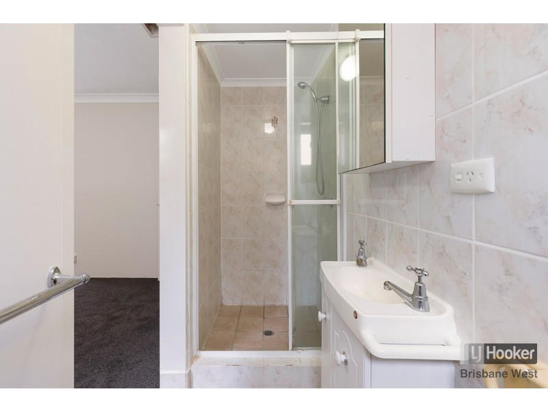 3/111 Station Road, Indooroopilly QLD 4068