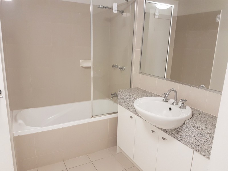 19/36 Holland Street, Toowong QLD 4066