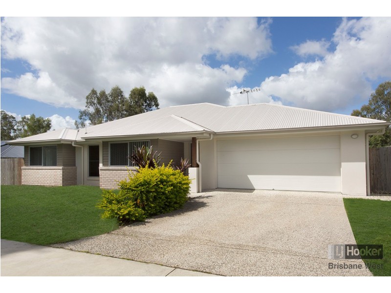 17 Asher Place, Moggill QLD 4070