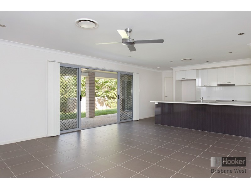 17 Asher Place, Moggill QLD 4070