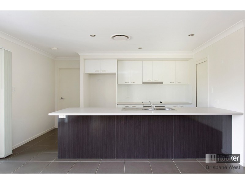 17 Asher Place, Moggill QLD 4070