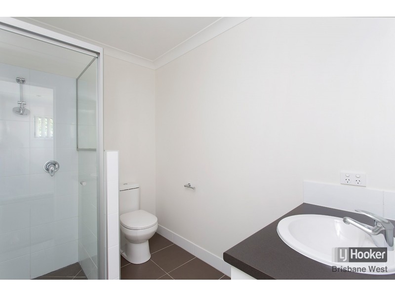 17 Asher Place, Moggill QLD 4070