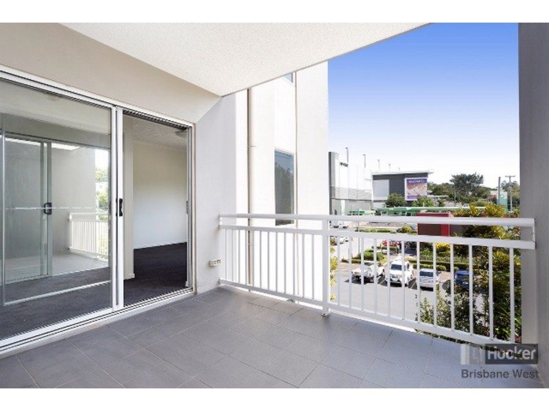 2/8 Underhill Avenue, Indooroopilly QLD 4068