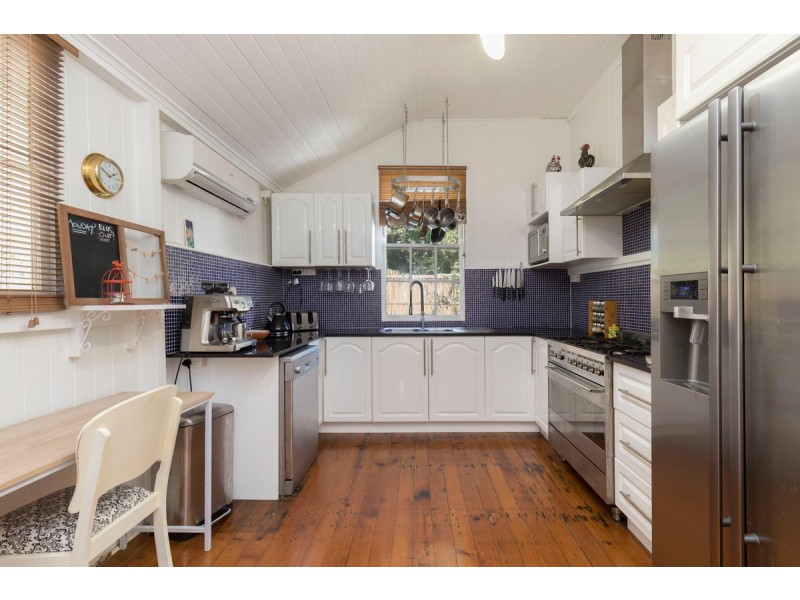 25 Orchard Street, Toowong QLD 4066