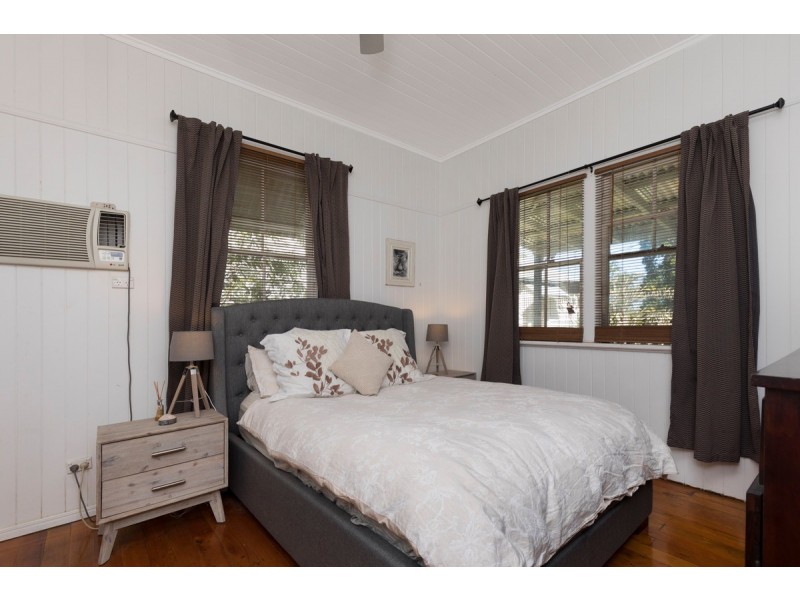 25 Orchard Street, Toowong QLD 4066