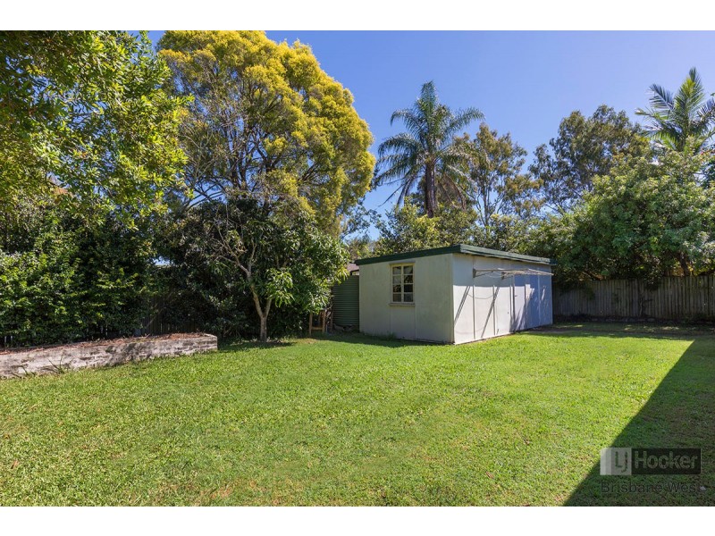 4 Durness Street, Kenmore QLD 4069