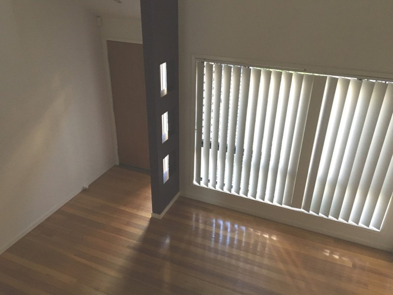 38 Raven Street, St Lucia QLD 4067