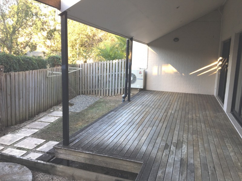 38 Raven Street, St Lucia QLD 4067