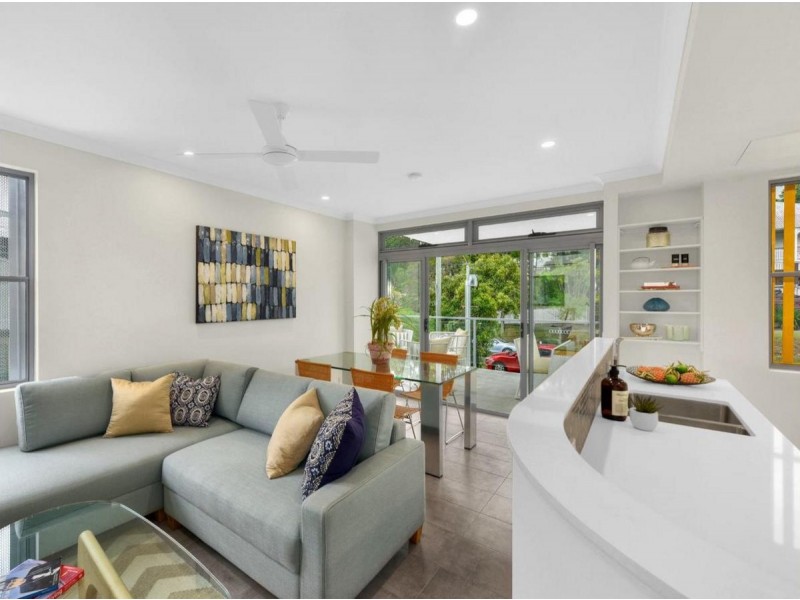 12/8 Priory Street, Indooroopilly QLD 4068