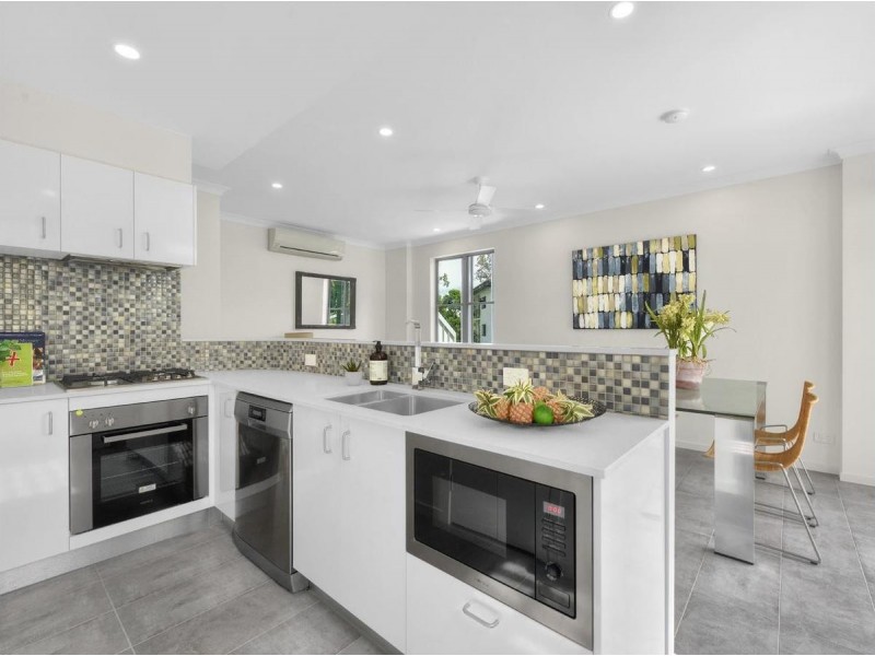 12/8 Priory Street, Indooroopilly QLD 4068