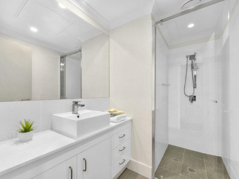 12/8 Priory Street, Indooroopilly QLD 4068