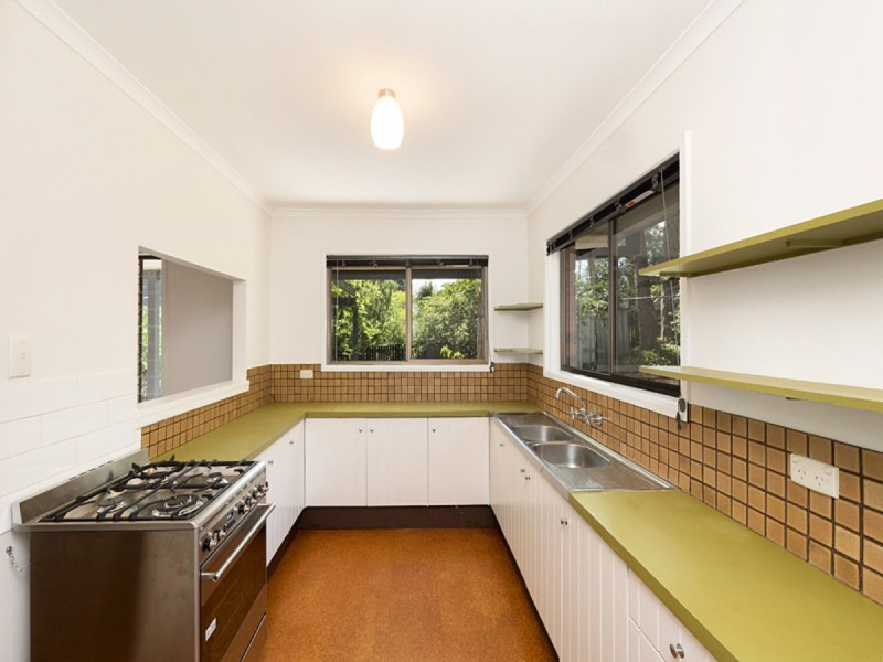 12 Pinkwood Street, Bellbowrie QLD 4070