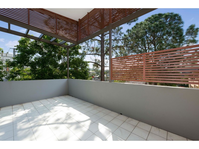 3/45 Railway Avenue, Indooroopilly QLD 4068