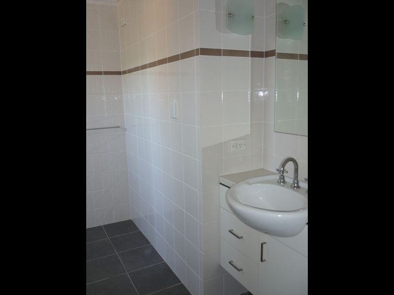70 Woolley Street, Taringa QLD 4068