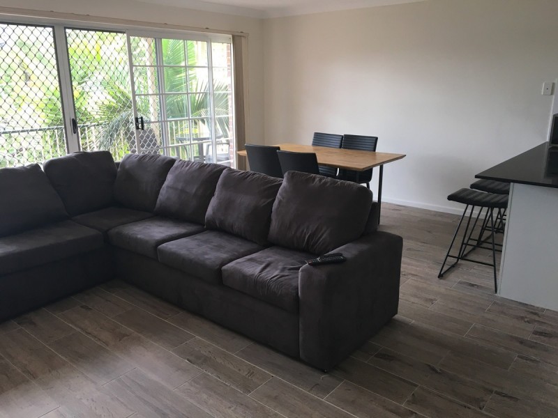 3/11 Sir Fred Schonell Drive, St Lucia QLD 4067