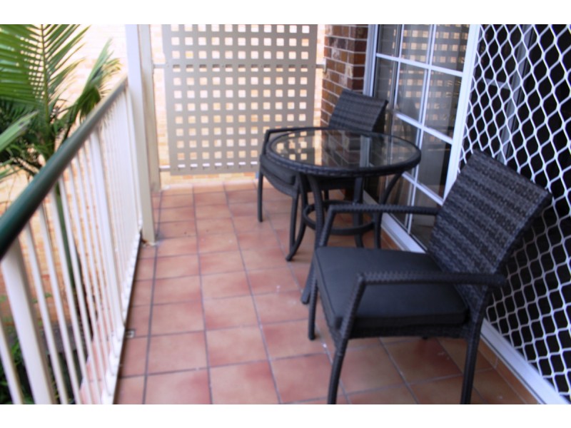 3/11 Sir Fred Schonell Drive, St Lucia QLD 4067