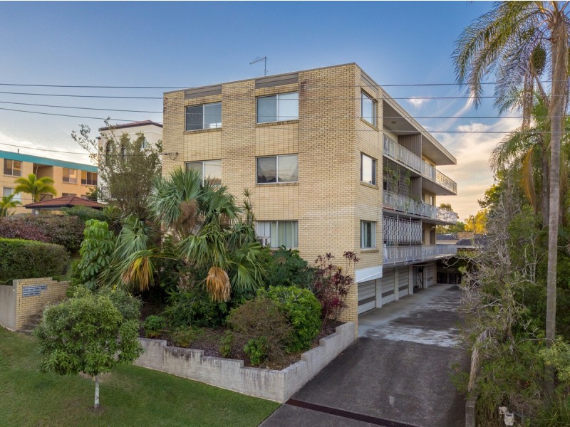 1/60 Sisley Street, St Lucia QLD 4067