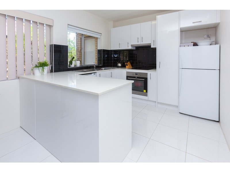 1/60 Sisley Street, St Lucia QLD 4067