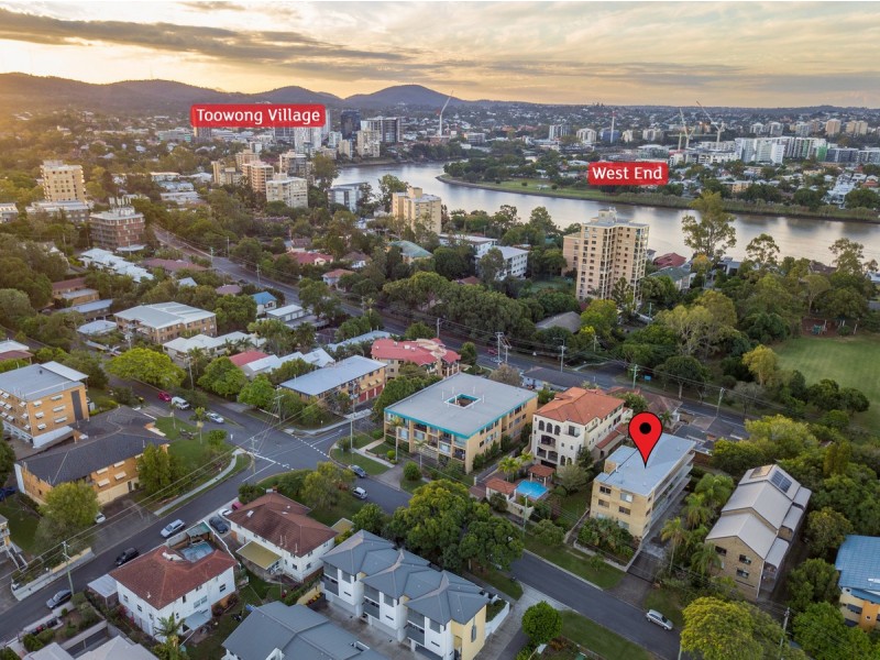 1/60 Sisley Street, St Lucia QLD 4067