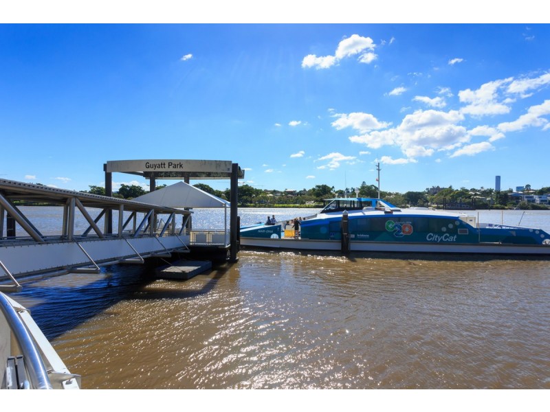 1/60 Sisley Street, St Lucia QLD 4067