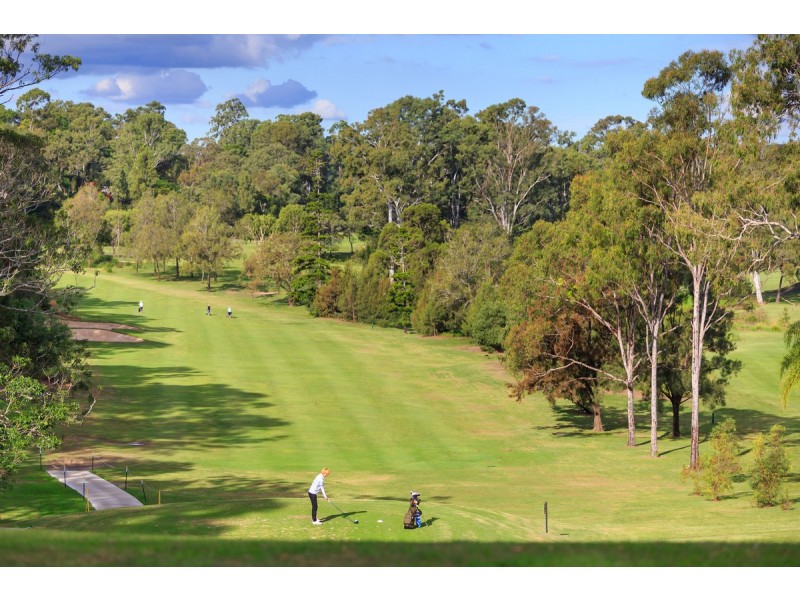 1/60 Sisley Street, St Lucia QLD 4067