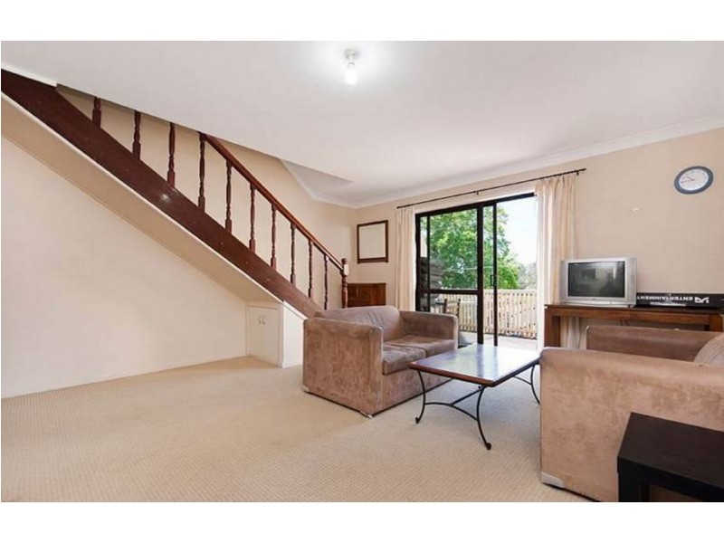3/77 Warren Street, St Lucia QLD 4067