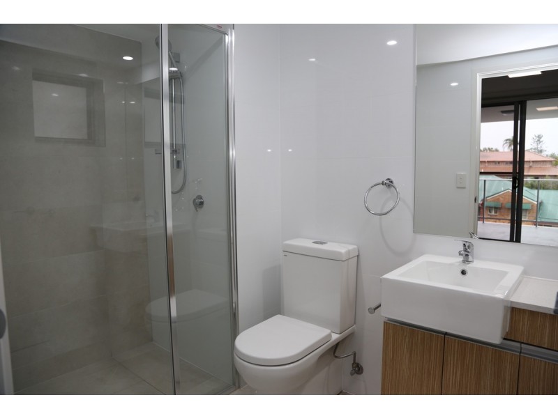 12/8 Finney Road, Indooroopilly QLD 4068