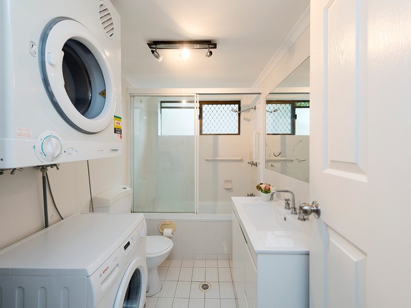 1/63 Macquarie Street, St Lucia QLD 4067