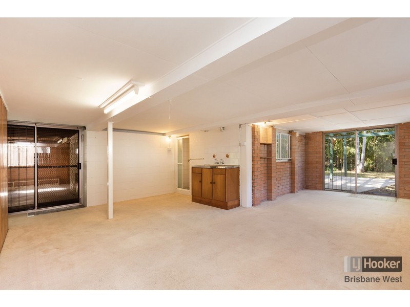 155 Broseley Road, Toowong QLD 4066