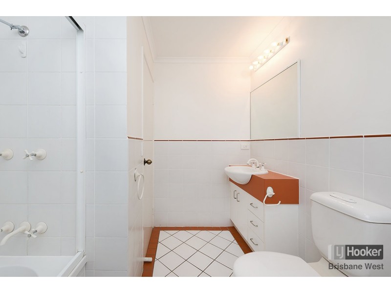 16/31 Glen Road, Toowong QLD 4066