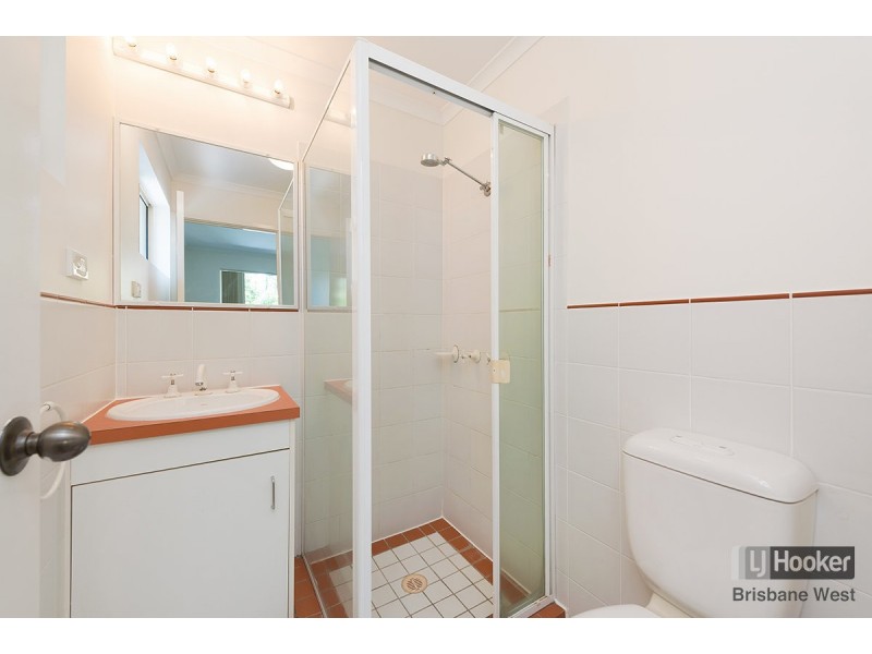 16/31 Glen Road, Toowong QLD 4066