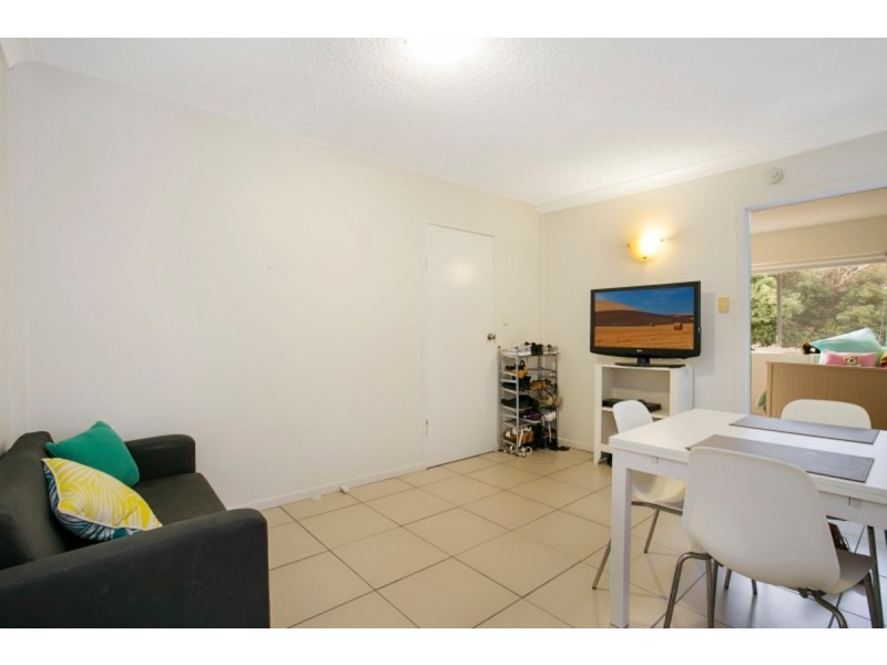 2/14 Alpha Street, Taringa QLD 4068