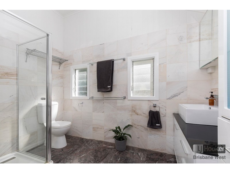 25 Orchard Street, Toowong QLD 4066