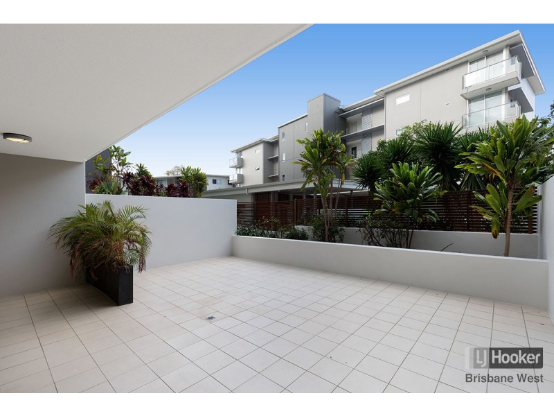 6/95 Clarence Road, Indooroopilly QLD 4068