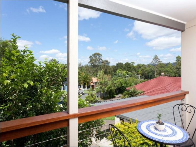 10 Kiandra Street, Chapel Hill QLD 4069