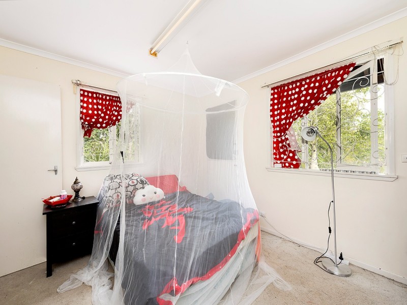 15 Jenkinson Street, Indooroopilly QLD 4068