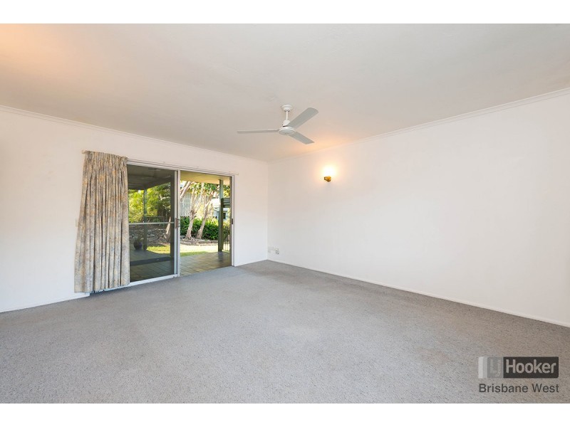 13 Larool Street, Kenmore QLD 4069