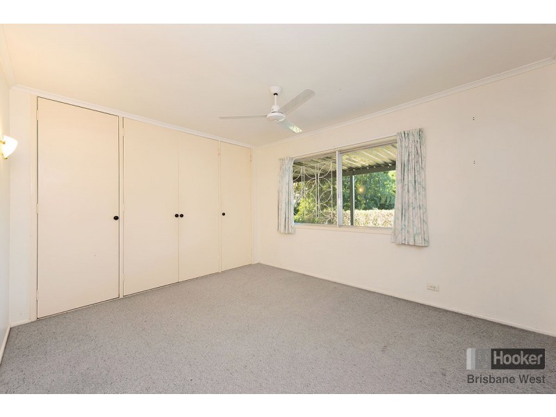 13 Larool Street, Kenmore QLD 4069