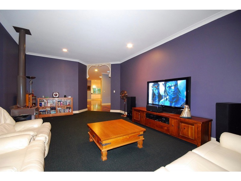 56 Curtis Place, Anstead QLD 4070