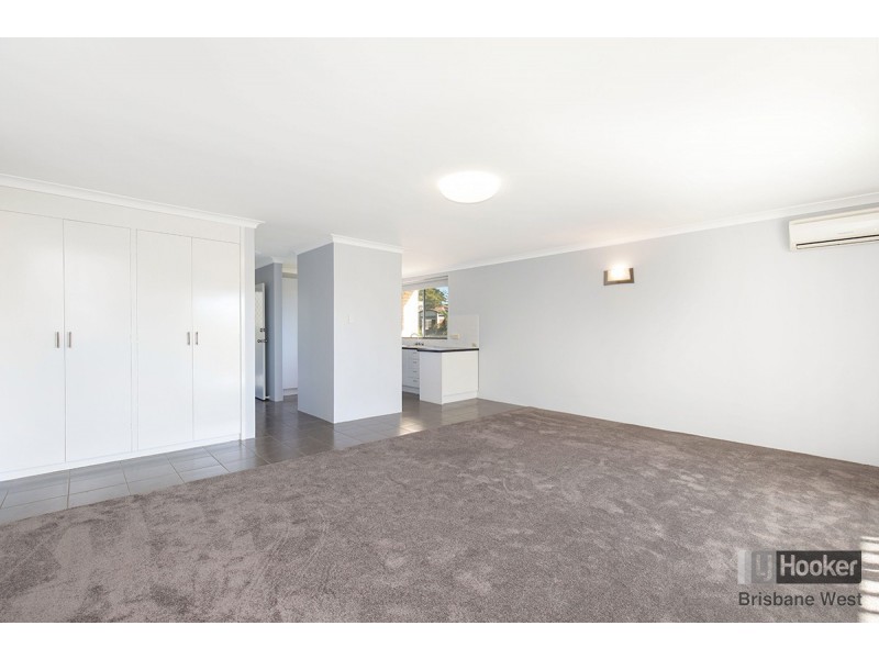 4/22 Holland Street, Toowong QLD 4066