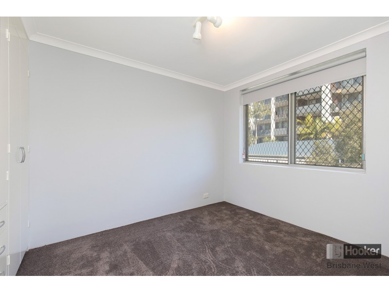 4/22 Holland Street, Toowong QLD 4066