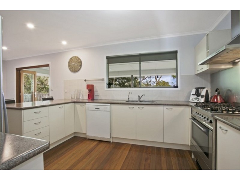 176 Burbong Street, Chapel Hill QLD 4069