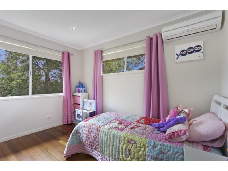 176 Burbong Street, Chapel Hill QLD 4069