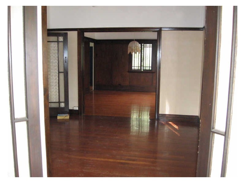 34 Holland Street, Toowong QLD 4066