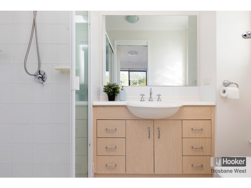 8/29 Durham Street, St Lucia QLD 4067