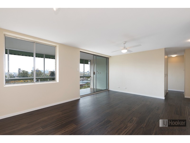 10/15 Bellevue Terrace, St Lucia QLD 4067