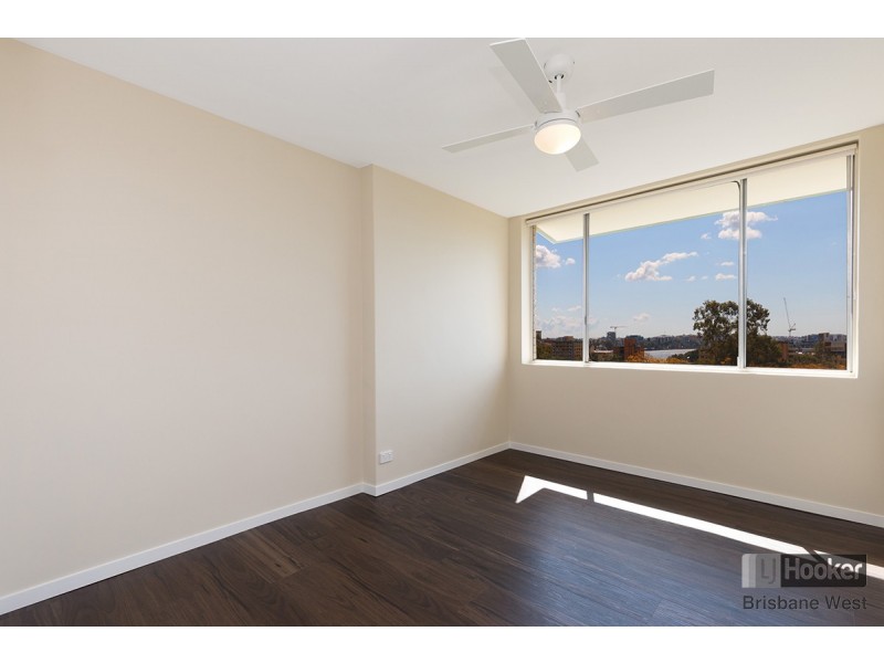 10/15 Bellevue Terrace, St Lucia QLD 4067
