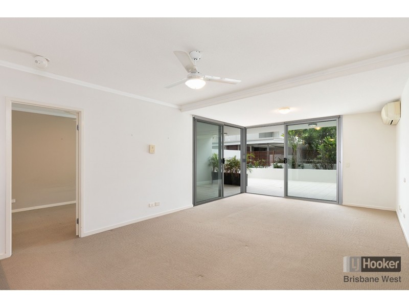 6/95 Clarence Road, Indooroopilly QLD 4068
